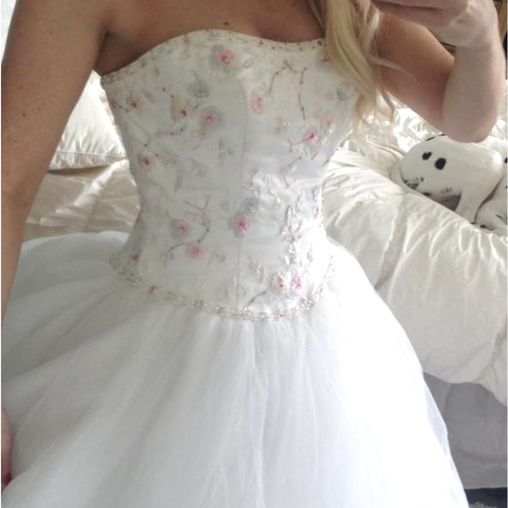 Mori lee By Madeline Gardner Floral Embroidery beaded dress size(9/10) on tag - Picture 3 of 8